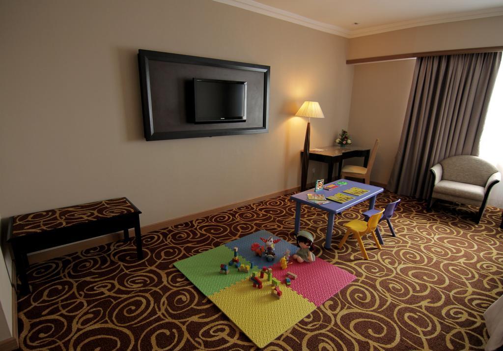 Mega Hotel Sdn Bhd Мири Стая снимка