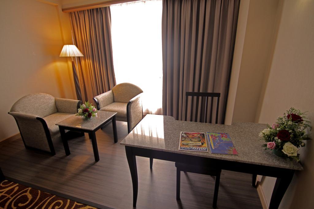 Mega Hotel Sdn Bhd Мири Стая снимка