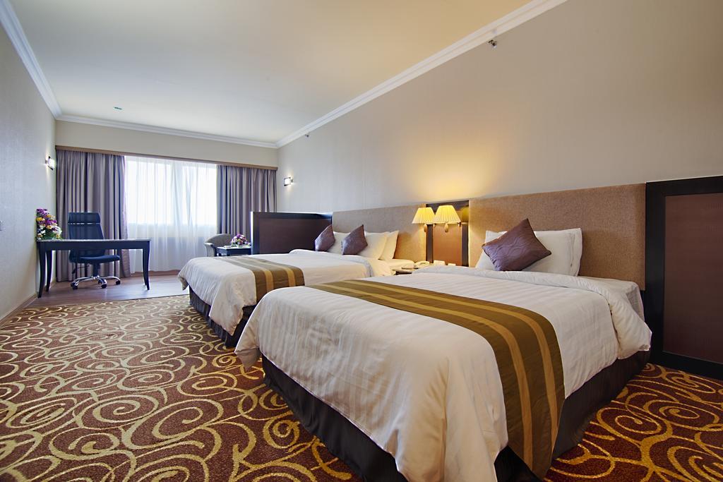 Mega Hotel Sdn Bhd Мири Стая снимка